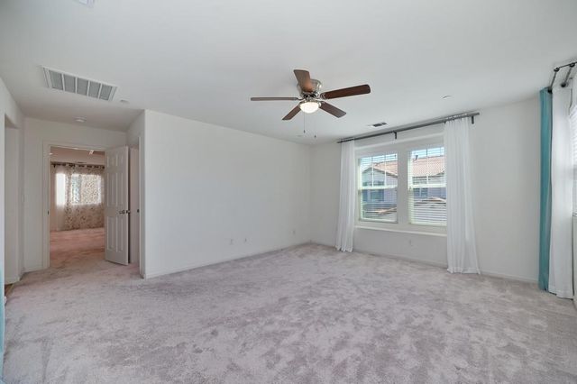 9 Captains Gate Pl, Sacramento, CA 95835