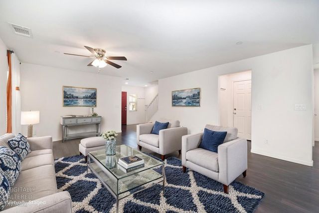 9 Captains Gate Pl, Sacramento, CA 95835