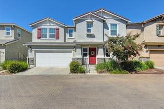 9 Captains Gate Pl, Sacramento, CA 95835