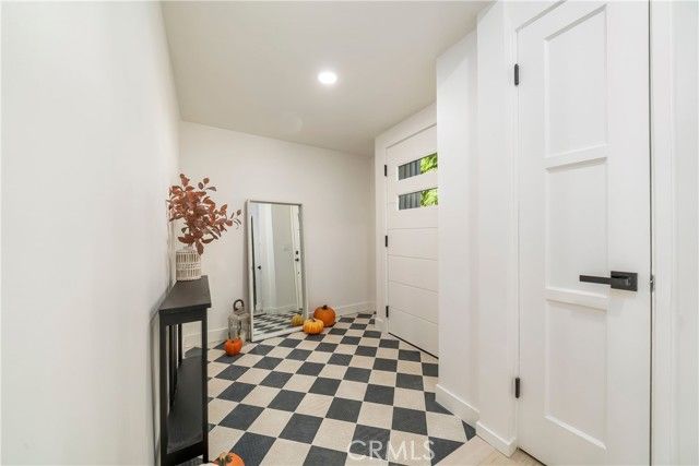 2740 San Francisco, Long Beach, CA 90806