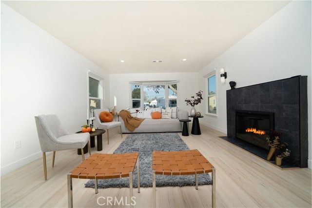 2740 San Francisco, Long Beach, CA 90806