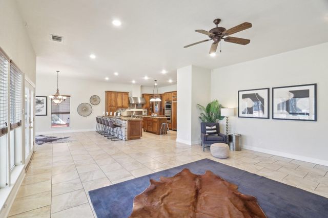 294 Logan Ranch RD, Georgetown, TX 78628