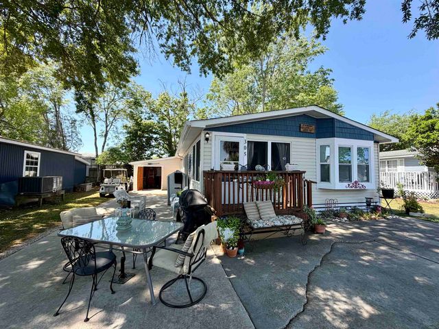 305 Sanddollar Dr., Surfside Beach, SC 29575