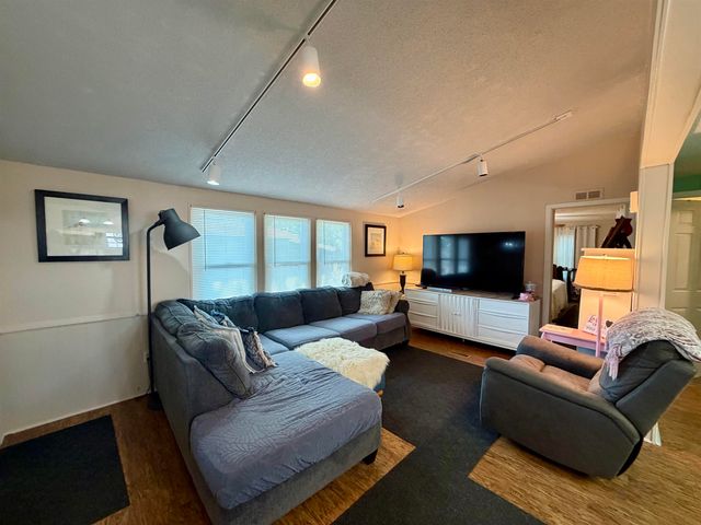 305 Sanddollar Dr., Surfside Beach, SC 29575