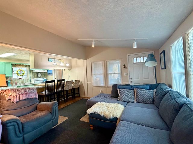 305 Sanddollar Dr., Surfside Beach, SC 29575