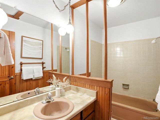 29 Blue Spruce Dr, Evergreen, CO 80439