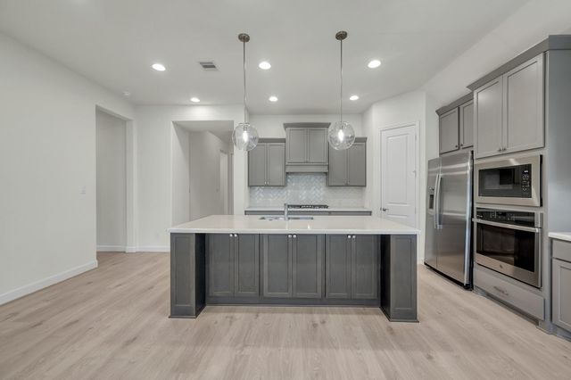 224 Silver Sage Court, Conroe, TX 77304