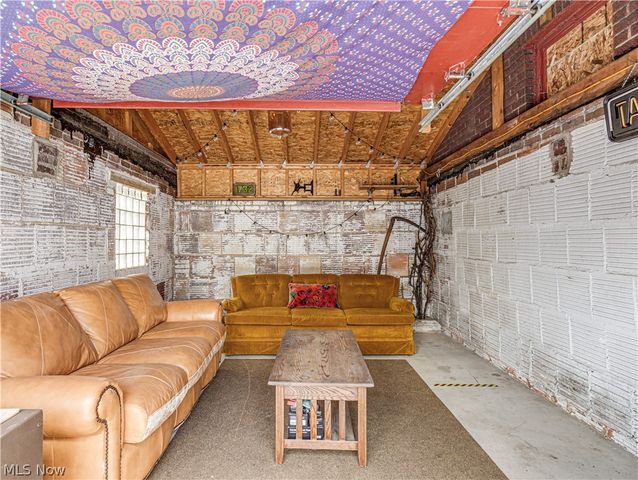 1732 Broad Boulevard, Cuyahoga Falls, OH 44223