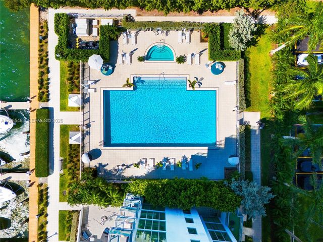 7930 East Drive 1007, North Bay Village, FL 33141