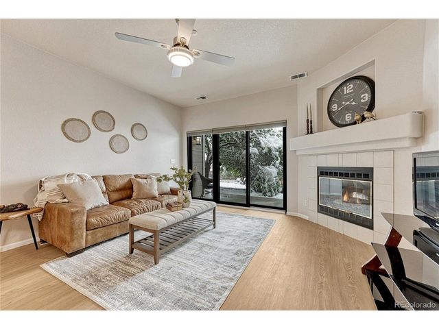 7408 S Alkire St 101, Littleton, CO 80127