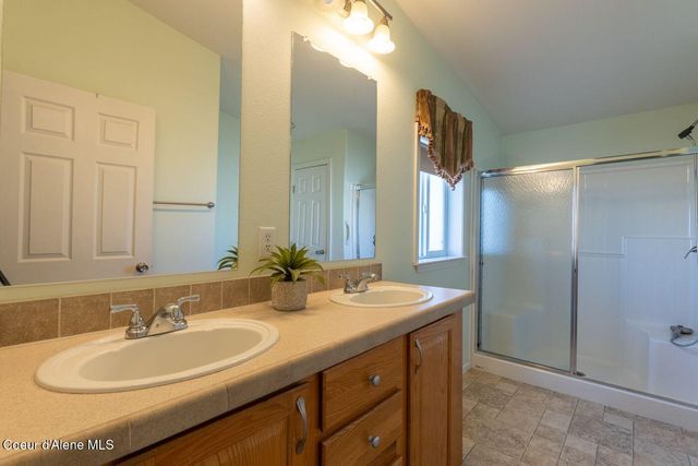 2125 W Yorkshire AVE, Coeur D'alene, ID 83815