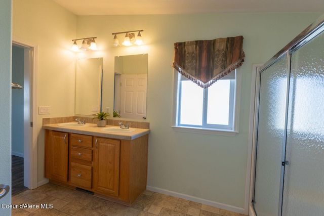 2125 W Yorkshire AVE, Coeur D'alene, ID 83815