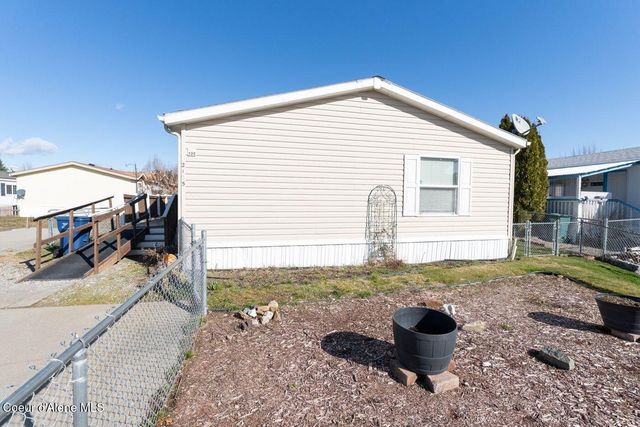 2125 W Yorkshire AVE, Coeur D'alene, ID 83815