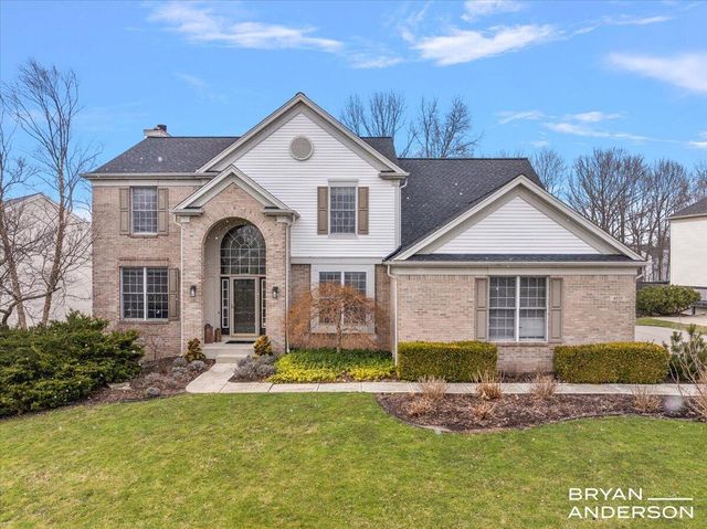 4535 Canterwood Drive NE, Ada, MI 49301