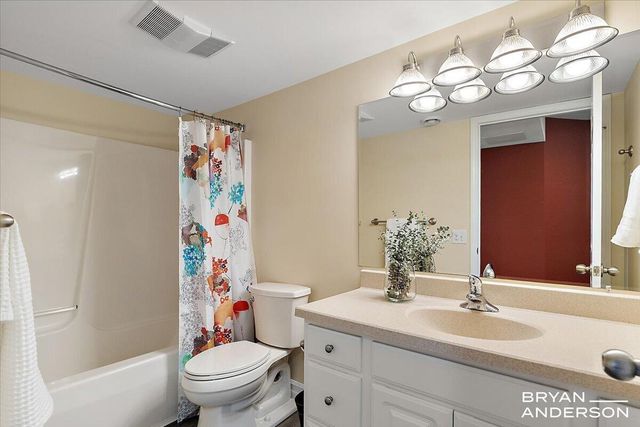 4535 Canterwood Drive NE, Ada, MI 49301