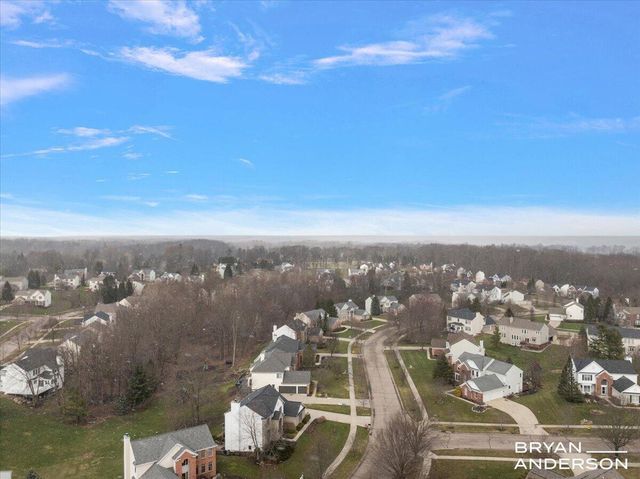 4535 Canterwood Drive NE, Ada, MI 49301