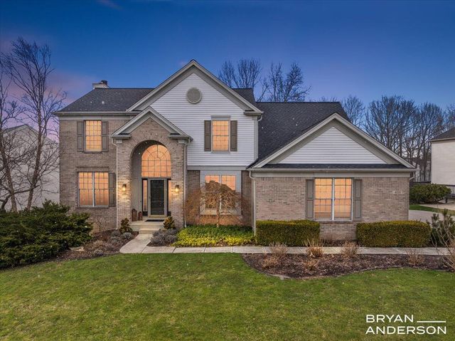 4535 Canterwood Drive NE, Ada, MI 49301