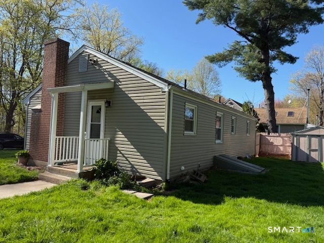 62 Brookdale Avenue, Newington, CT 06111