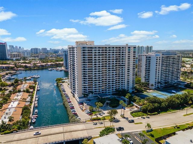 2500 Parkview Dr 2206, Hallandale Beach, FL 33009