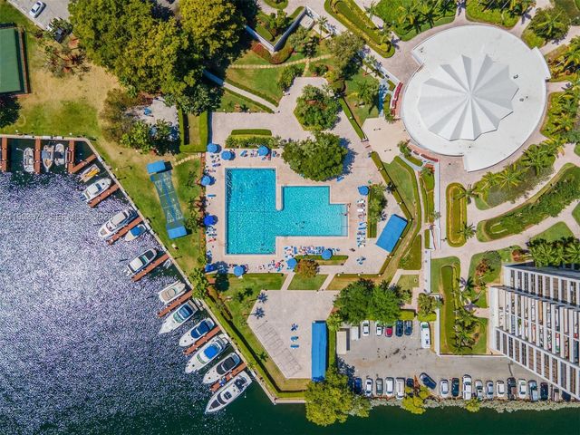 2500 Parkview Dr 2206, Hallandale Beach, FL 33009