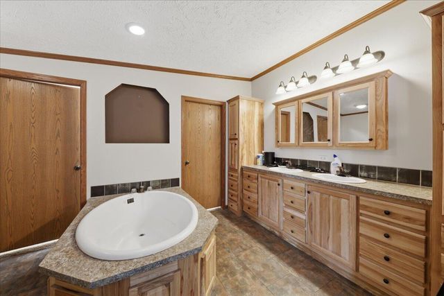 107 Kentucky 467 W, Sparta, KY 41086