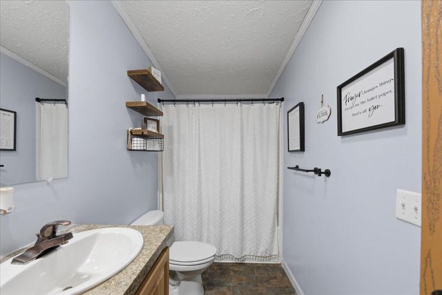107 Kentucky 467 W, Sparta, KY 41086