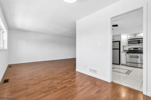 23 Colonial Dr, Bayonne City, NJ 07002
