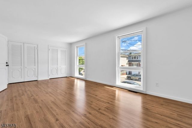23 Colonial Dr, Bayonne City, NJ 07002