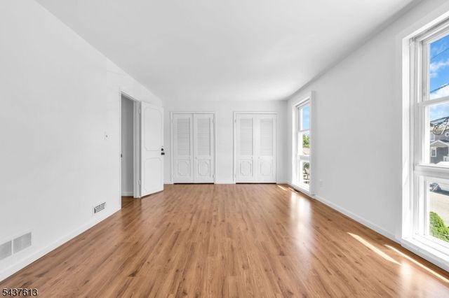 23 Colonial Dr, Bayonne City, NJ 07002