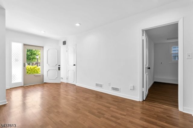 23 Colonial Dr, Bayonne City, NJ 07002