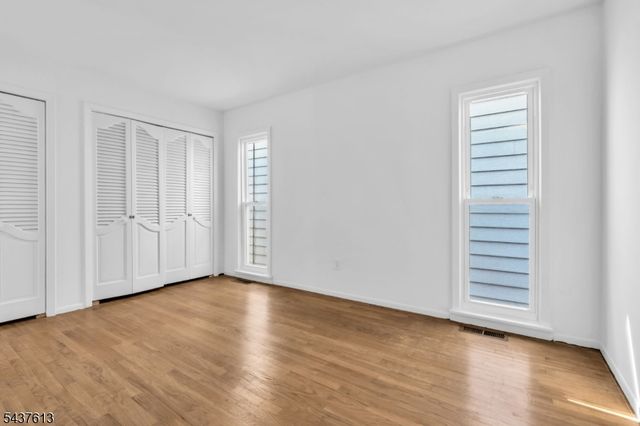 23 Colonial Dr, Bayonne City, NJ 07002