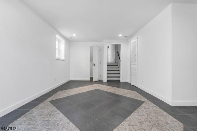23 Colonial Dr, Bayonne City, NJ 07002