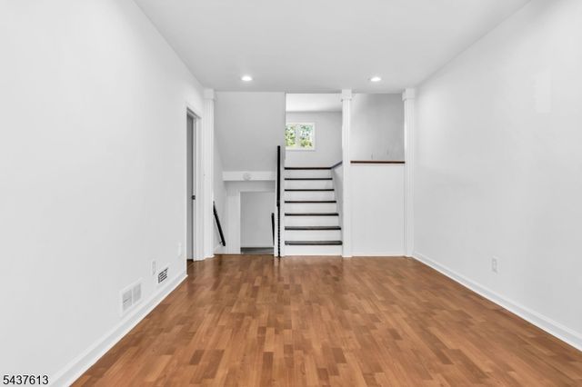 23 Colonial Dr, Bayonne City, NJ 07002