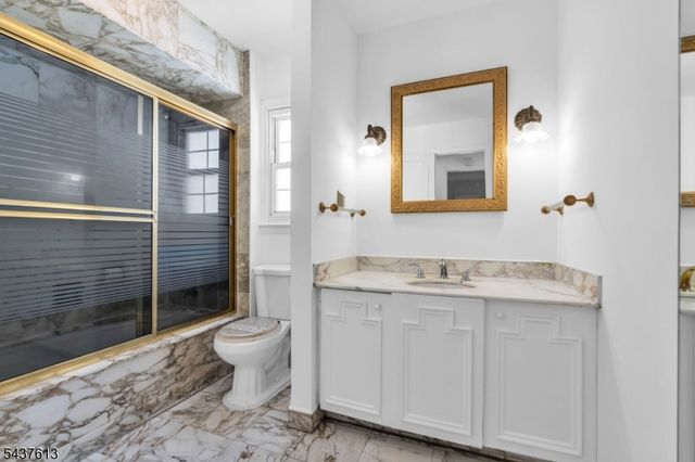 23 Colonial Dr, Bayonne City, NJ 07002