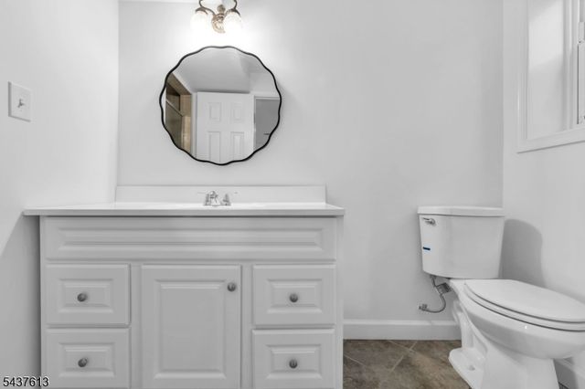 23 Colonial Dr, Bayonne City, NJ 07002