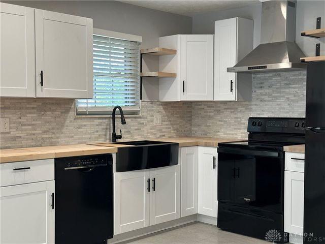 1204 Northbrook Lane, Troy, OH 45373