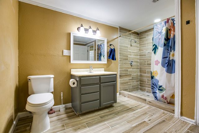 125 E 43rd St, San Angelo, TX 76903