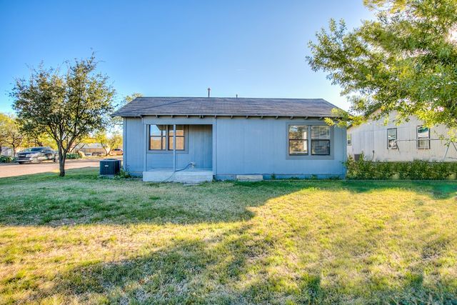 125 E 43rd St, San Angelo, TX 76903