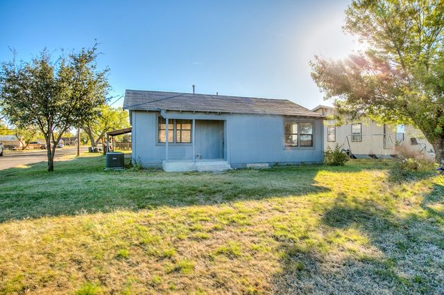 125 E 43rd St, San Angelo, TX 76903