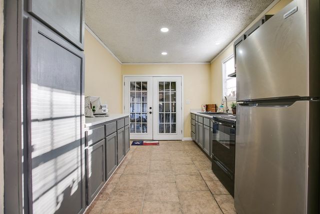 125 E 43rd St, San Angelo, TX 76903