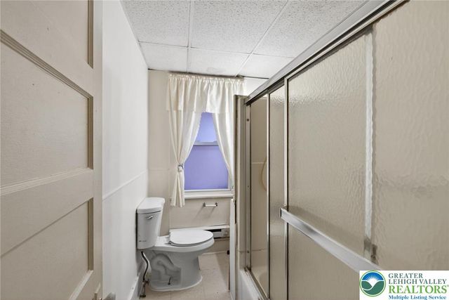 1917 Ferry Street 2, Wilson Boro, PA 18042