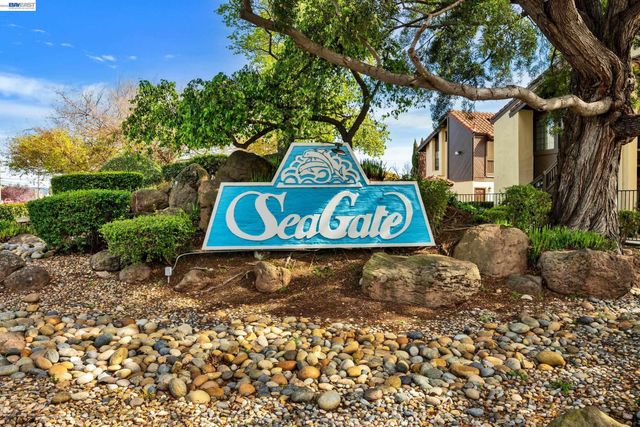 14359 Outrigger Drive, San Leandro, CA 94577