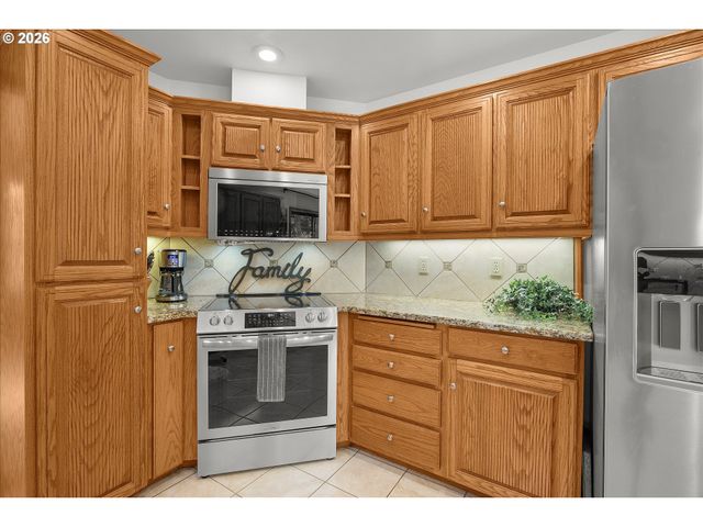 11560 Se 108TH Ave, Happy Valley, OR 97086