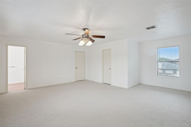 245 Queen Annes Drive, Burleson, TX 76028