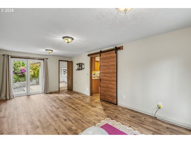 3870 RIDGEWOOD Way, West Linn, OR 97068