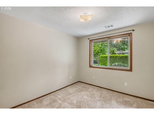 3870 RIDGEWOOD Way, West Linn, OR 97068