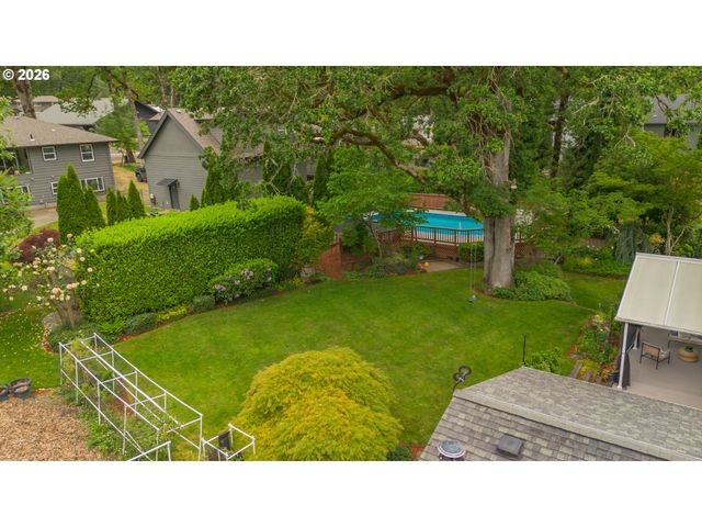 3870 RIDGEWOOD Way, West Linn, OR 97068