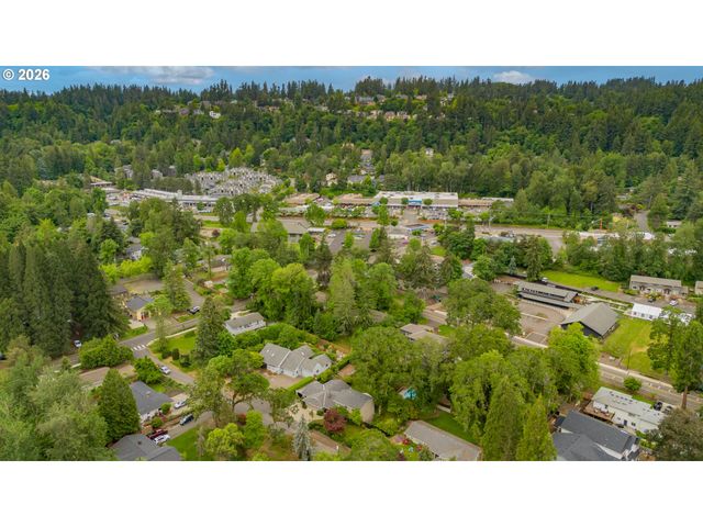 3870 RIDGEWOOD Way, West Linn, OR 97068