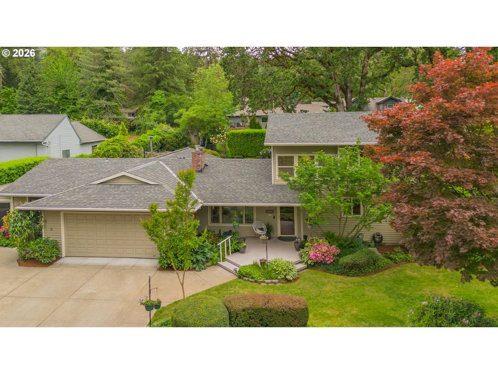 3870 RIDGEWOOD Way, West Linn, OR 97068
