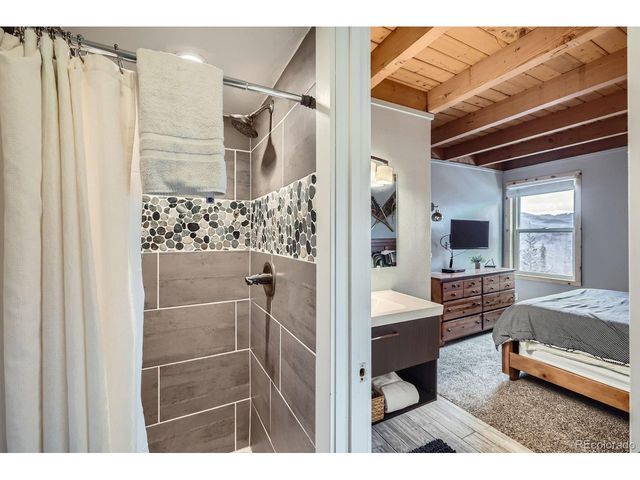 4200 Lodge Pole Cir 103, Silverthorne, CO 80498